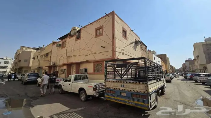 منفوحة بيت شعبي144م ع شارعين للبيع من المالك دخل سنوي 42ألف 2