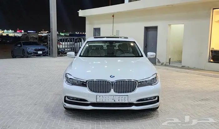 بي ام دبليو 730li 2018 0