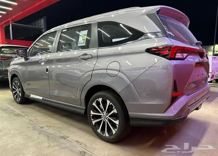 تويوتا فيلوز GLX 2025 جميع الالوان الاقل سعرآ 2
