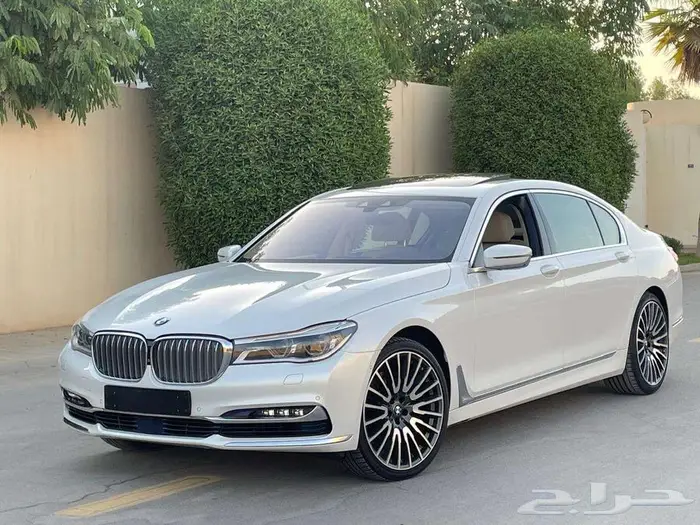 بي إم دبليو 750LI أبيض 2016 فل ماشي 25 ألف بحالة ممتازة جدا 39