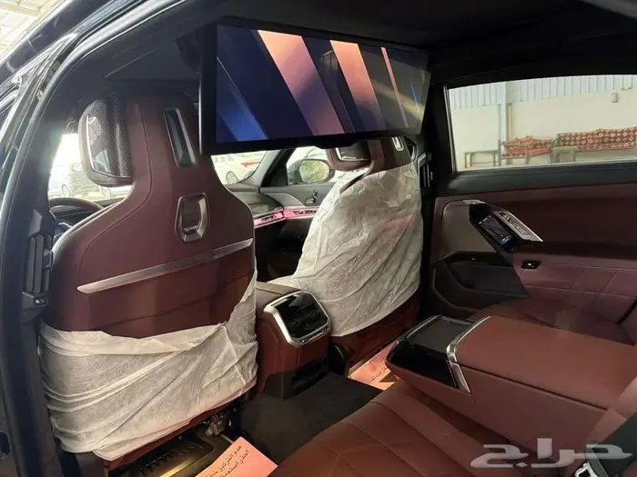بي إم دبليو - BMW 735i - موديل 2025 - 8