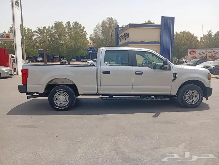 فورد غمارتين F350موديل 2019 بدون دبل 8
