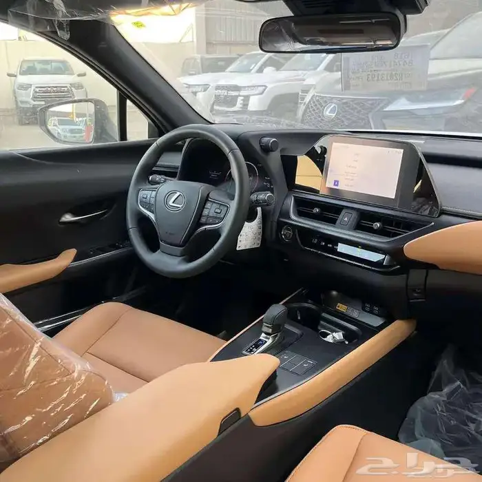 لكزس UX 300 اي اتش أسود هايبرد 2024 اقل سعر كاش واقساط 7