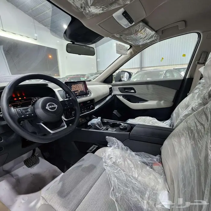 نيسان اكس تريل 5مقاعد دبل 2025 6