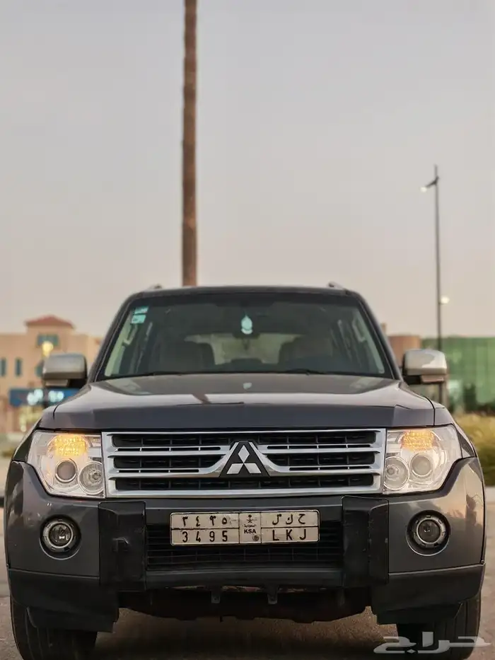 ميتسوبيشي باجيرو موديل 2011 4