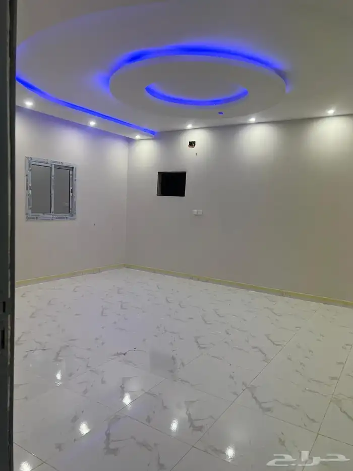 عماره مكونه من دورين وملحق بمخطط البستان للايجار 4