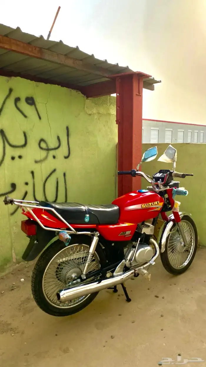 دباب بن ثابت ماله شهر نظيييف ولا يشكي من شي الصامل يكلمني 0