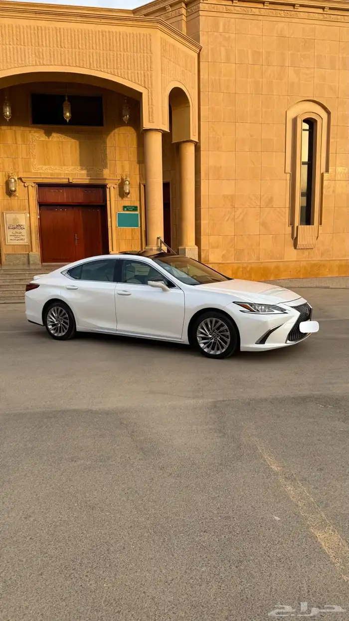 لكزس2019 ES350فئة CC 5