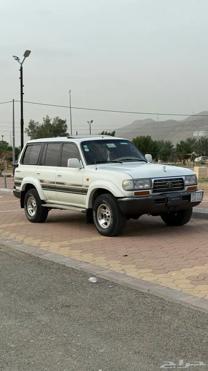 لاندكروزر vxr 1993 فل الفل 1