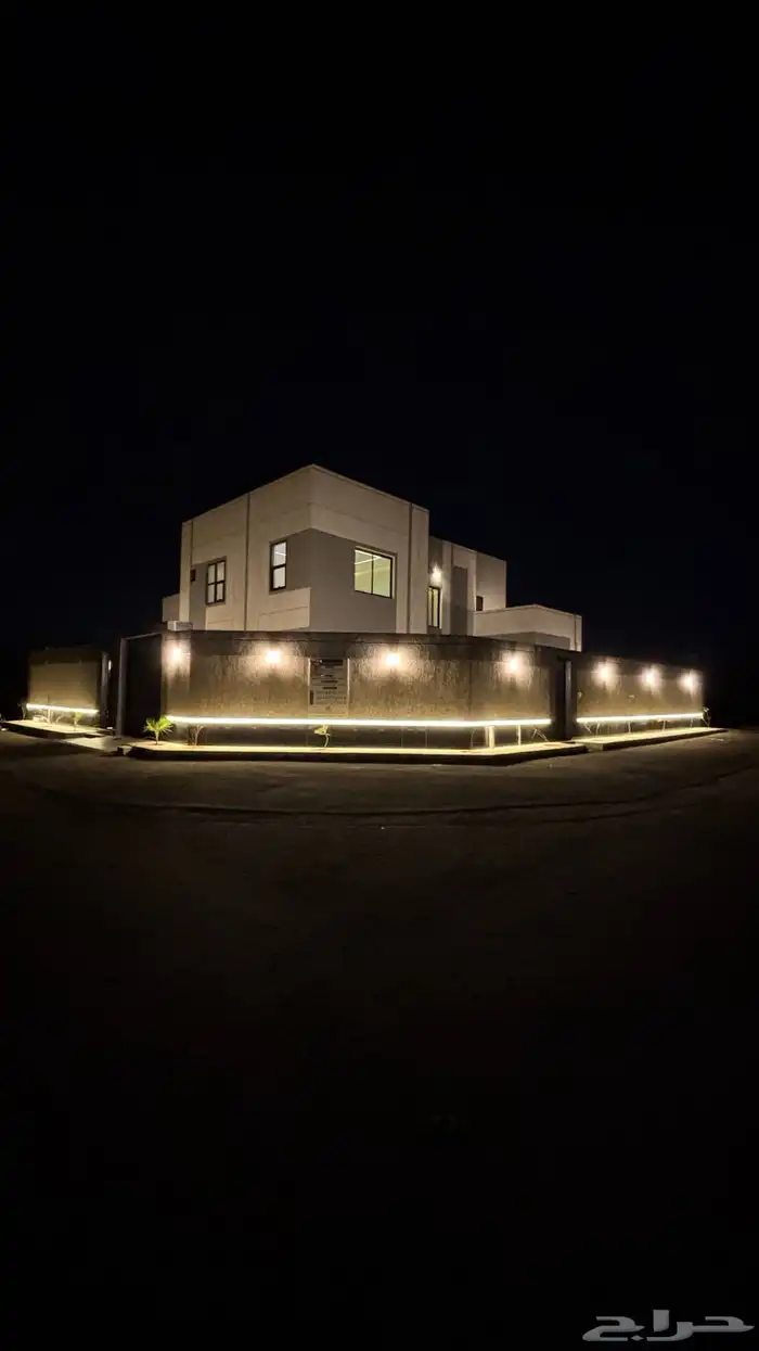 فيلا تصميم كلاسيكي للبيع ابو عريش 0