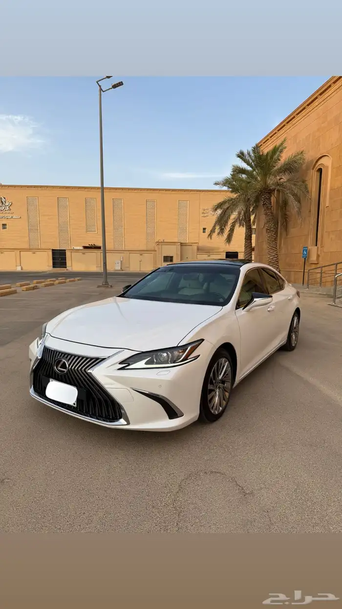 لكزس2019 ES350فئة CC 21