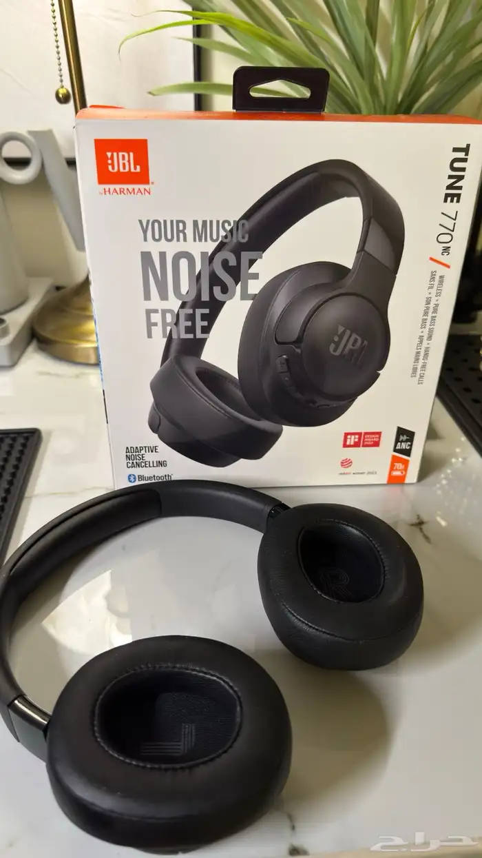 سماعة JBL 770 4