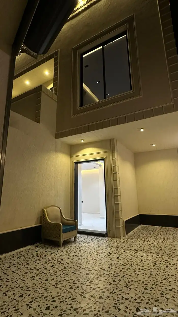 تان هاوس للبيع 1