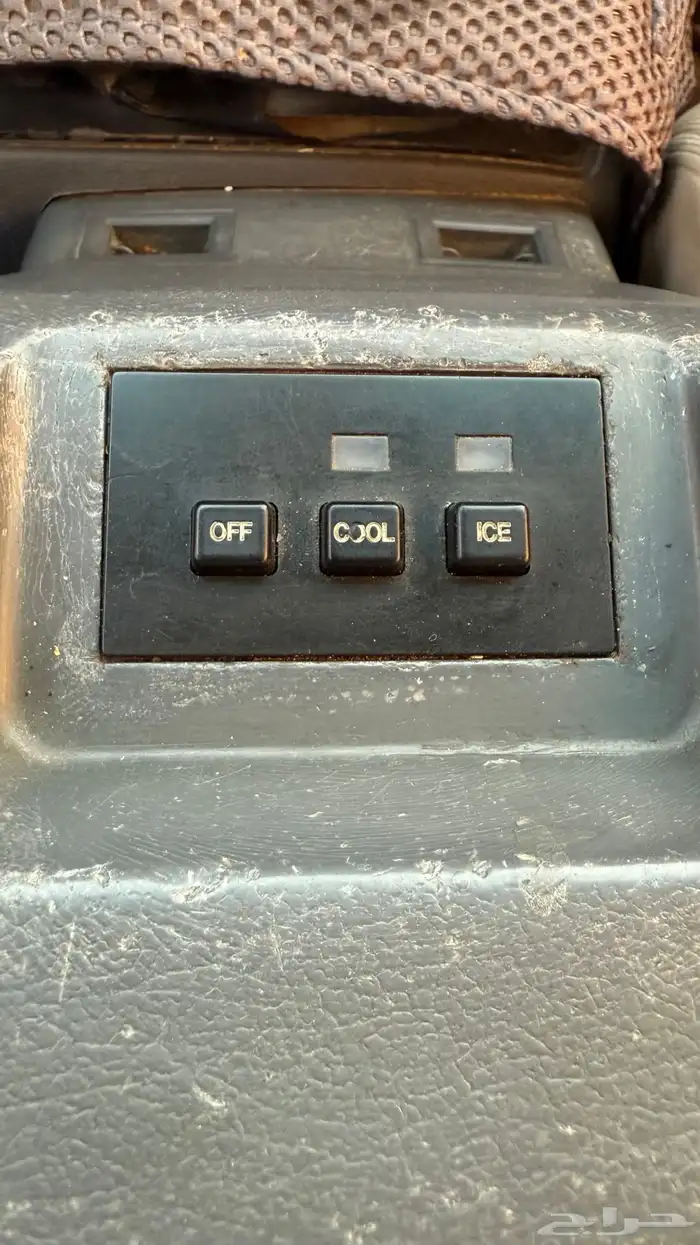 لاندكروزر vxr 1993 فل الفل 12