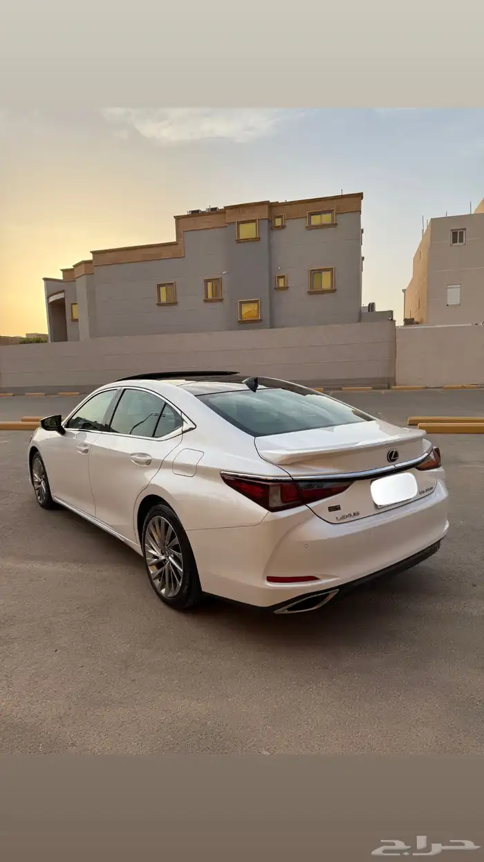 لكزس2019 ES350فئة CC 34