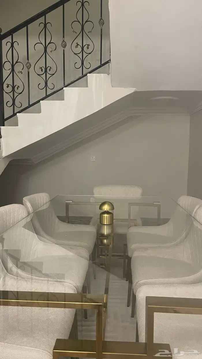 طاولة طعام قزاز 1