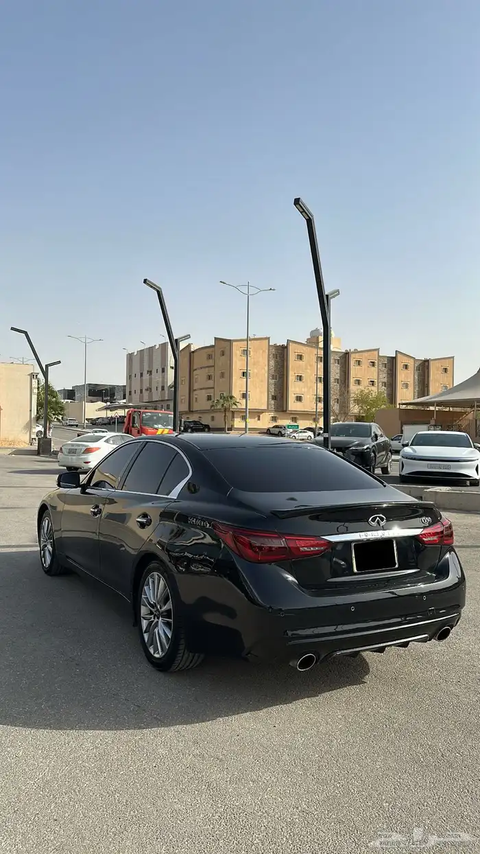 انفينتي Q50 2.0t 9