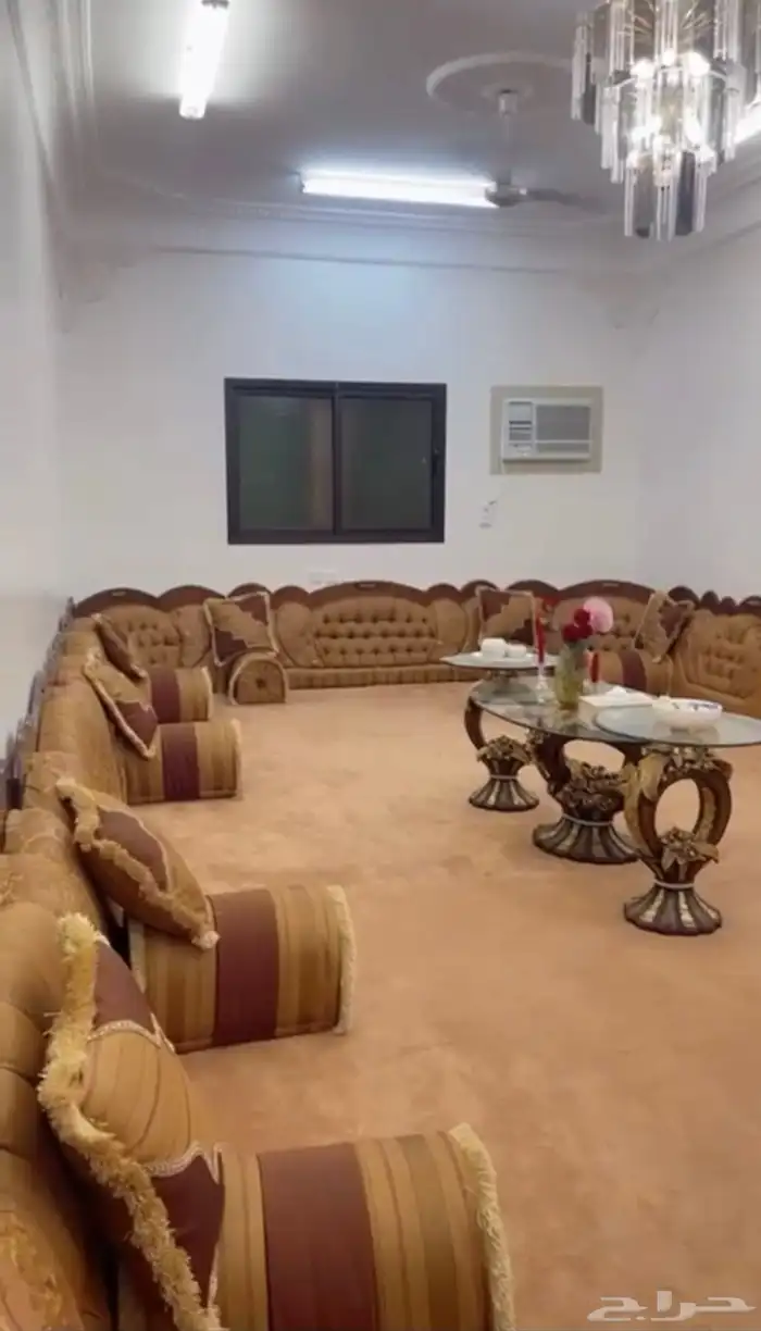 مجلس للبيع 1