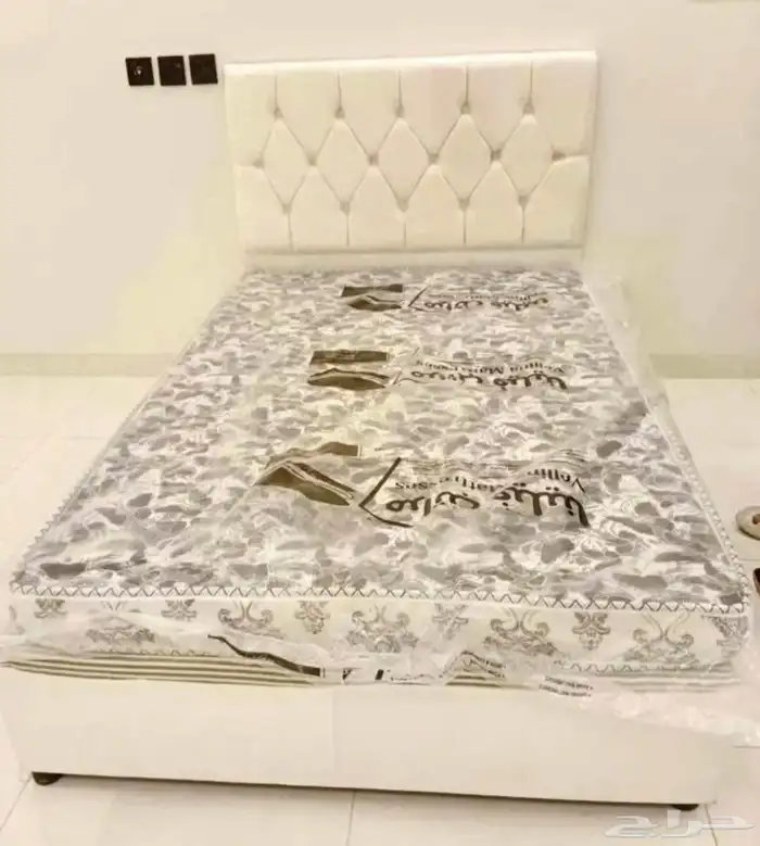 الأسرة والمراتب والخزائن متوفرة 47