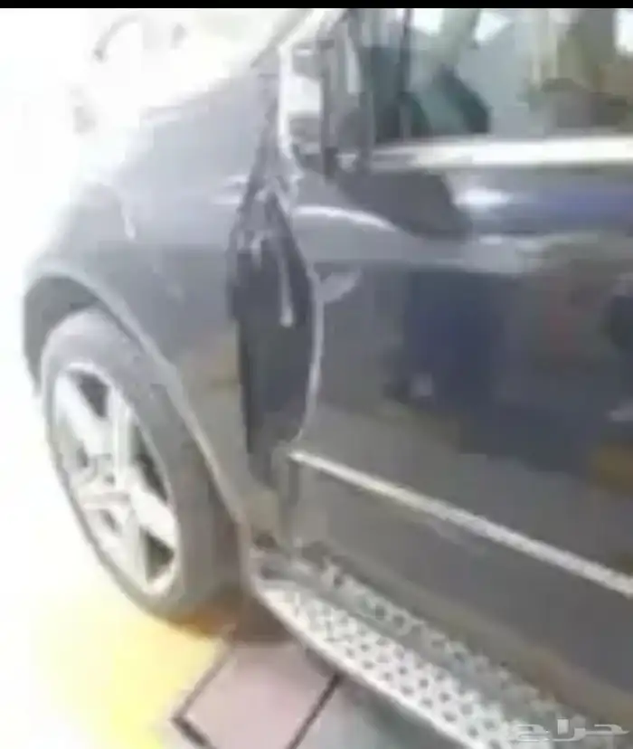 مرسيدس جيب عائلي ML350 موديل 2011 لون مميز 38