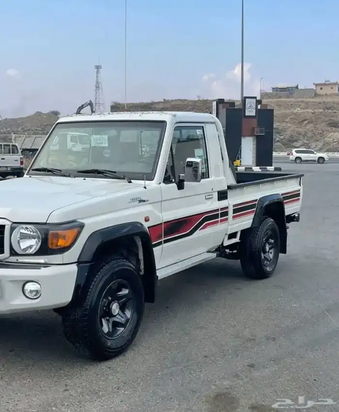 شاص ابيض 70 عام فل كامل 2023 0