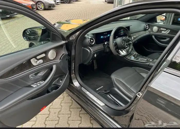 Mercedes-Benz E 63 AMG S 4Matic 8
