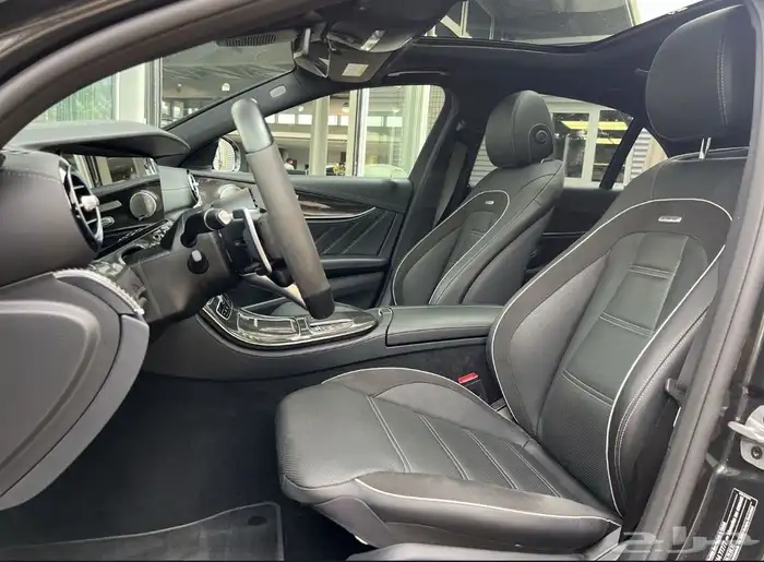 Mercedes-Benz E 63 AMG S 4Matic 11