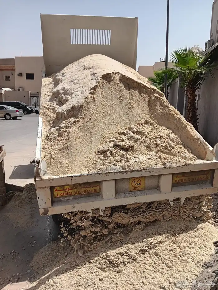 حفر ودفن ورص طبقات قواعد وميد وتوريد جميع انواع ادفن الكسار 44