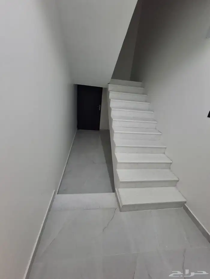 للبيع دور بحي المدائن 3