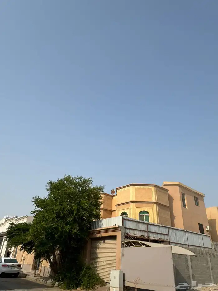فيلا للبيع بحي الصواري 2
