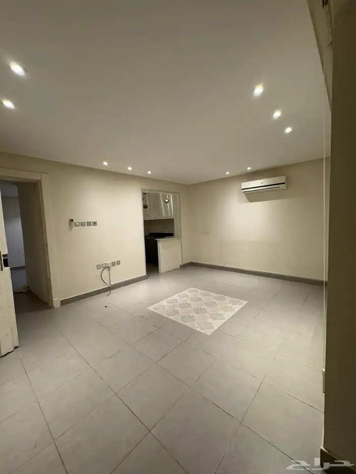 شقة للايجار حي حطين 3