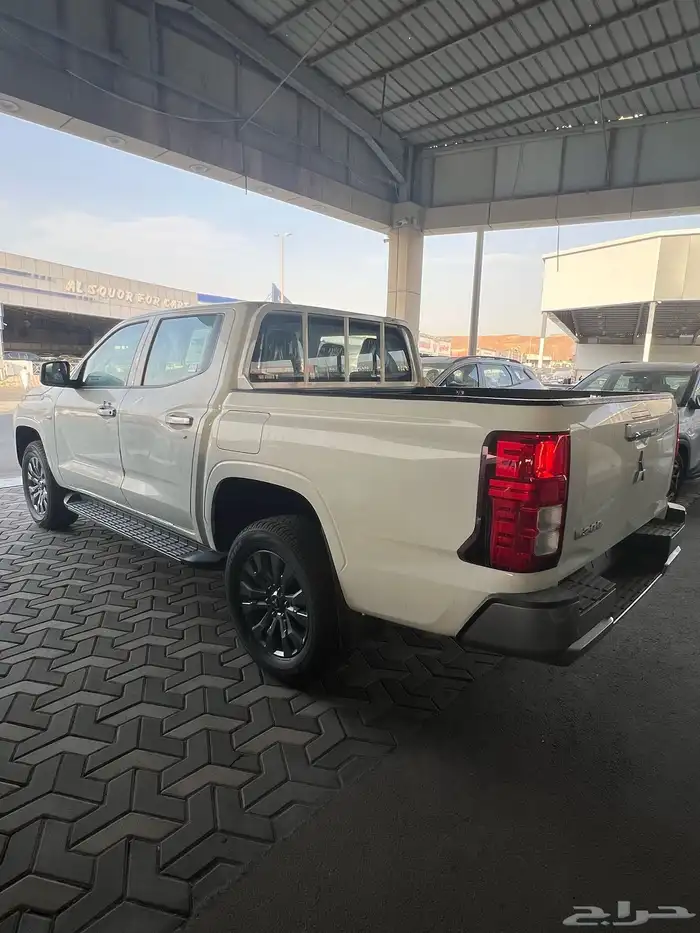 متسوبيشي L200 - 2024 ديزل فل كامل بالنقد والتقسيط 3
