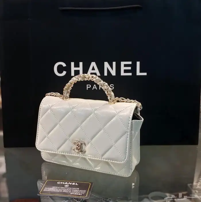 شنط ماركه للبيع ب 180 ريال اي شنطه 15