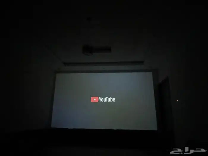 للايجار بروجكتر مع شاشة العرض وسماعات 2