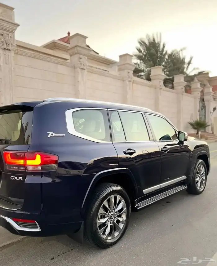 لاندكروزر جيب L4 2022 وارد عبد اللطيف جميل 4