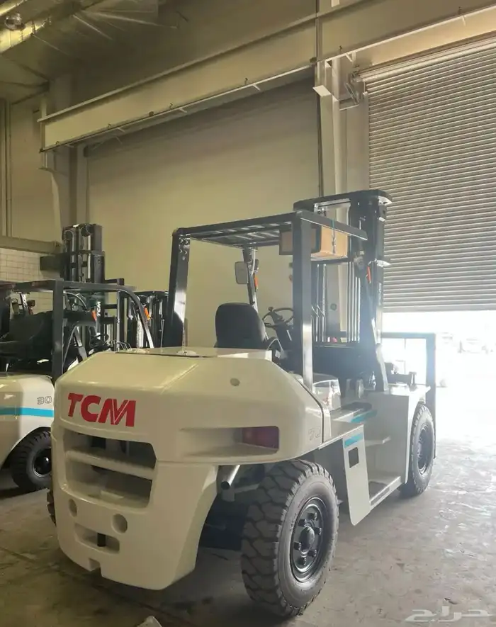 رافعه شوكيه فوركلفت سيزرلفت للايجار Forklift Caesarlift 1