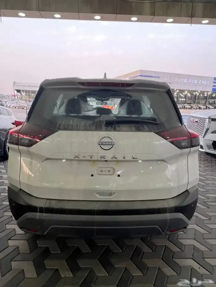 نيسان إكس تريل 2025 ستاندر ونص فل 7 مقاعد و 5 دبل 12