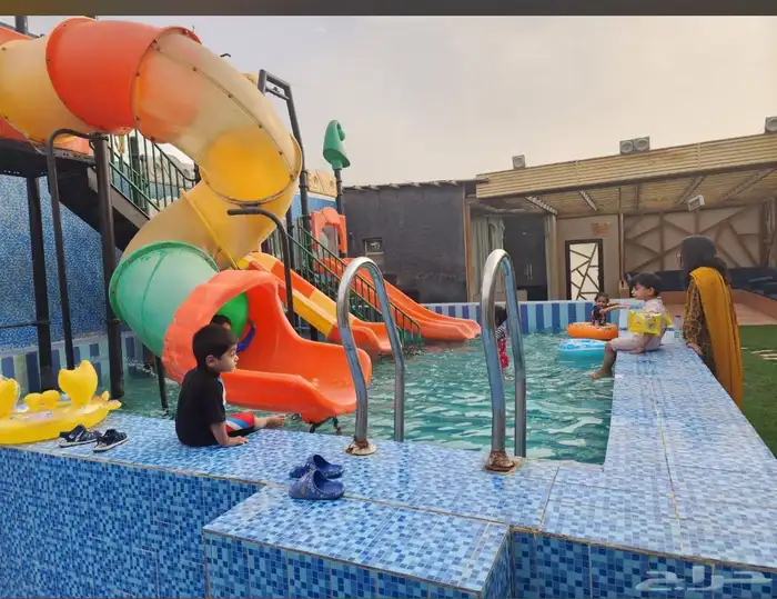 شاليه بمسبح العاب مائيه للاطفال 7