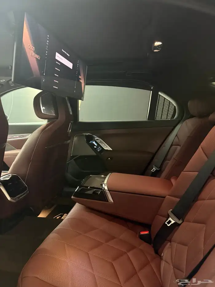 BMW 735 2025 جديد 12