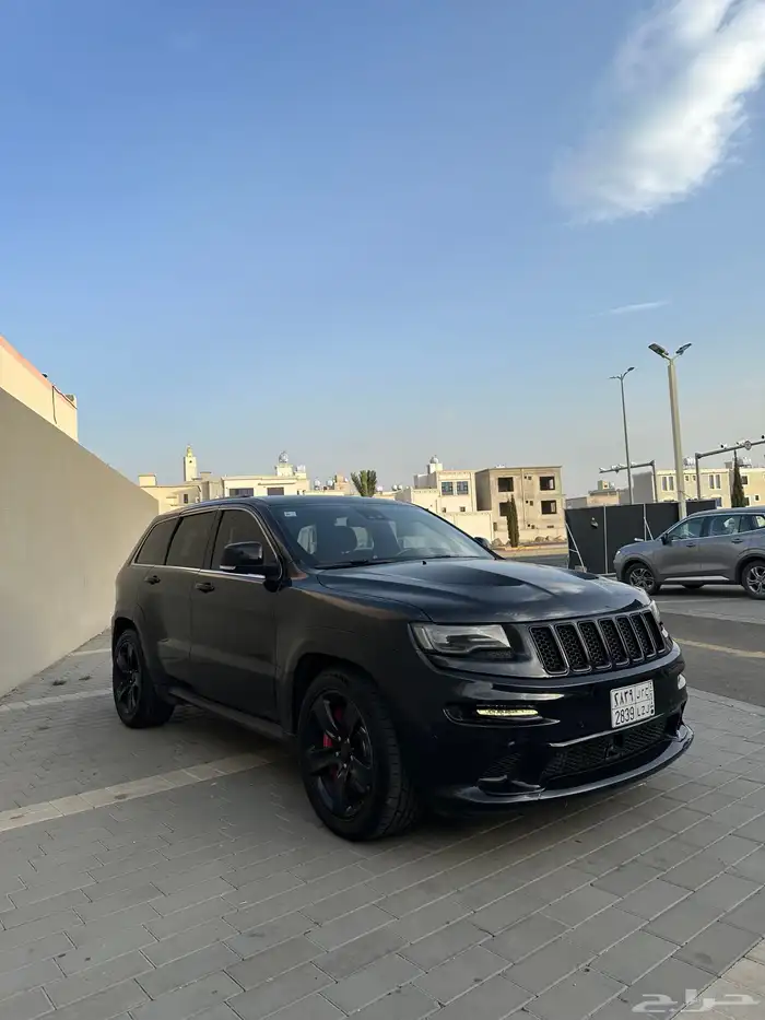جيب شروكي SRT 6