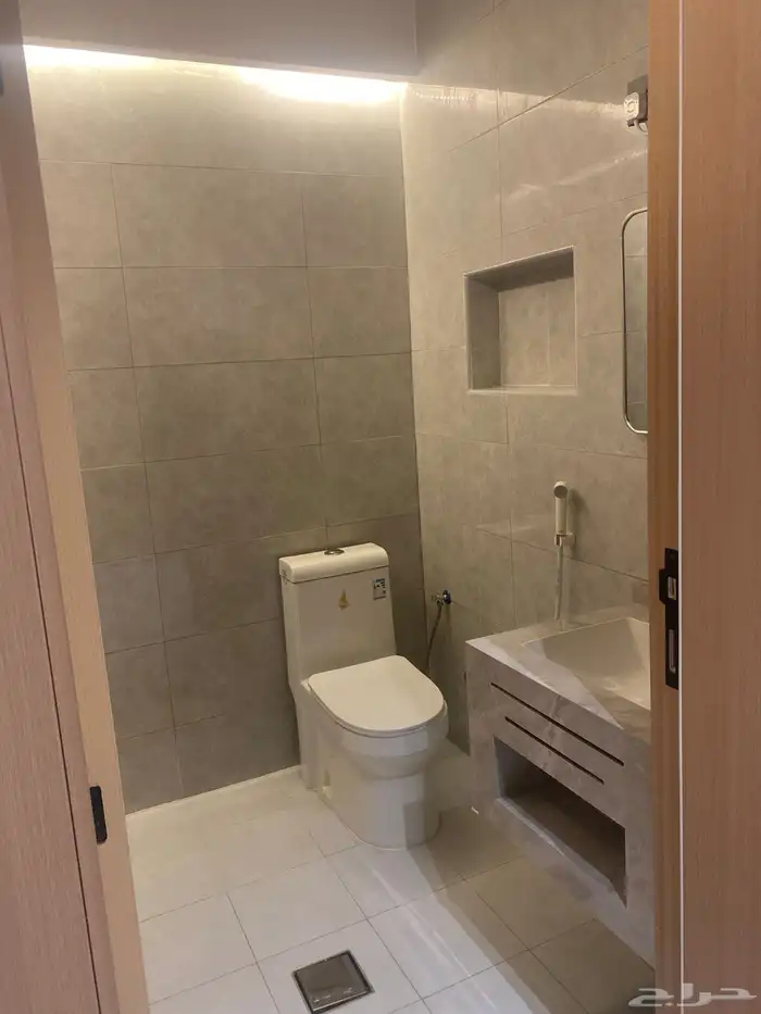 متوفر سنة دراسية 18