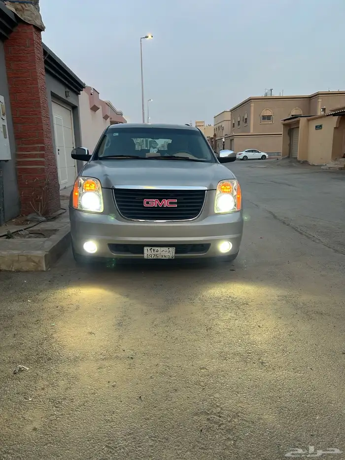 جي ام سي يوكن قصير 2