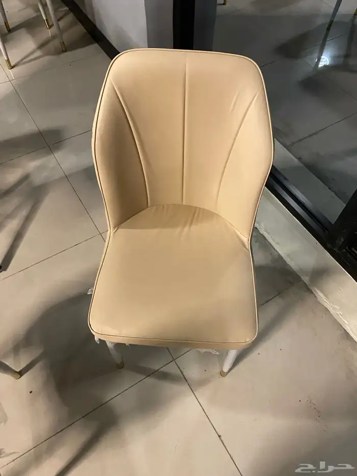 قزاز و كراسي و طاولات 2
