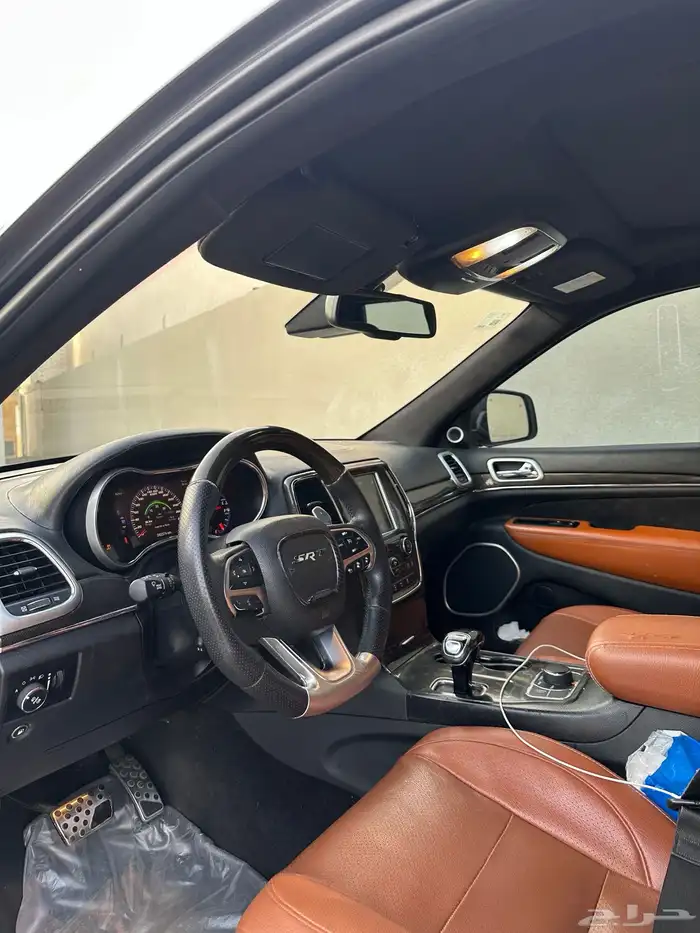 جيب شروكي SRT 10