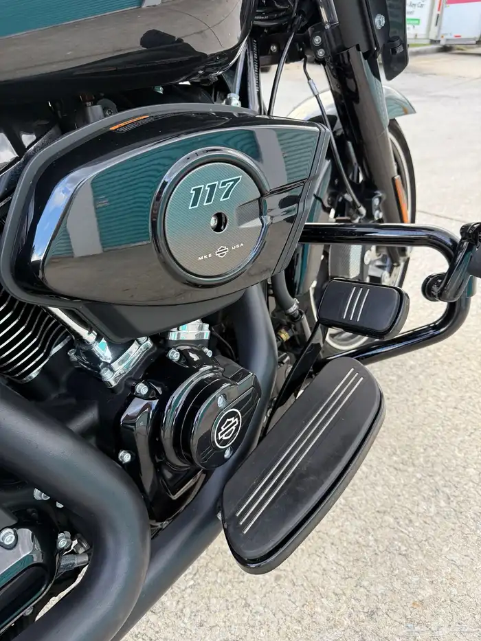 2024 Harley Davidson Street Glide 15