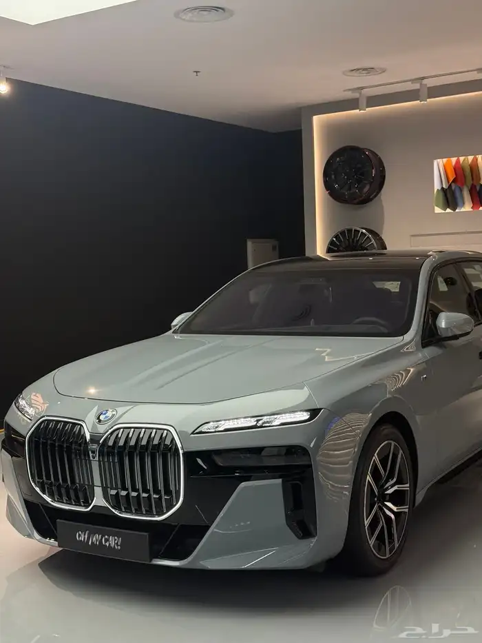 BMW 735 2025 جديد 1