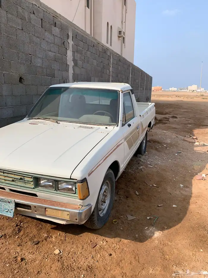 ددسن للبيع تحمل لوحه مميزه 1