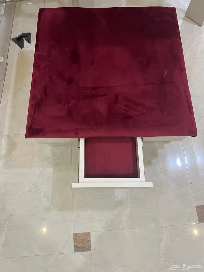 طاولة بلوت ارضي مع درج 0