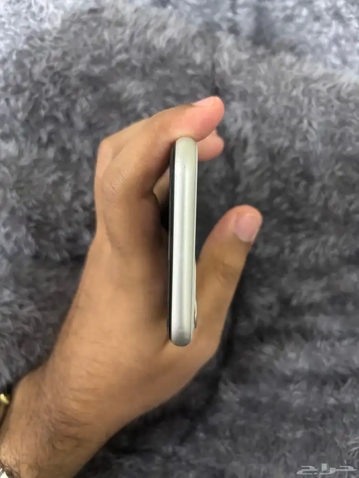 ايفون 11 نظيف 4