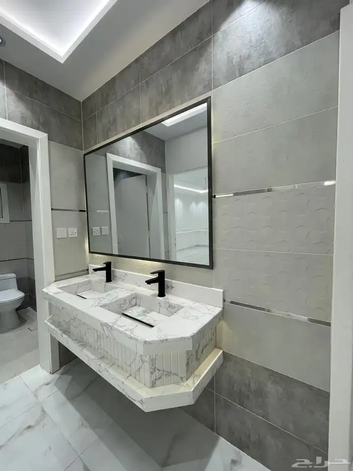 شقة تمليك للبيع بطحاء قريش 5 غرف مساحة 195 ب 650 ممتازة 1